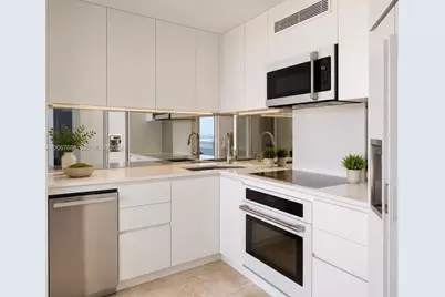 6301 Collins Ave #1504, Miami Beach, FL 33141 - Photo 14