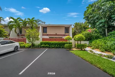 3908 Parkside Ln #229, Hollywood, FL 33021 - Photo 1