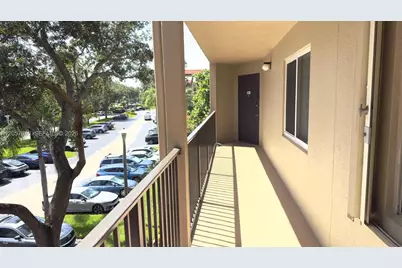1101 SW 128th Ter #301C, Pembroke Pines, FL 33027 - Photo 16