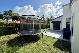 470 SW 88th Pl E, Miami, FL 33174 - Photo 24