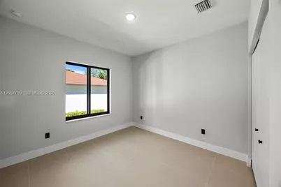601 NW 3rd Ave #A, Hallandale Beach, FL 33009 - Photo 8