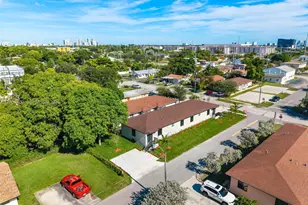 601 NW 3rd Ave, Hallandale Beach, FL 33009 - Photo 18