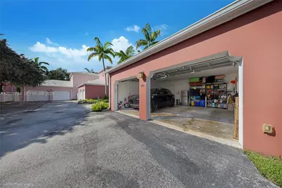 540 Loretto Ave #19, Coral Gables, FL 33146 - Photo 38