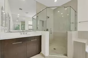 10204 NW 86th St, Doral, FL 33178 - Photo 42