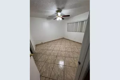 8872 NW 119th St #0, Hialeah Gardens, FL 33018 - Photo 4