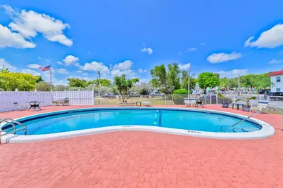 22 SE 3rd Ter #37, Dania Beach, FL 33004 - Photo 30