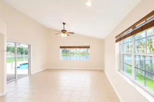1041 Cedar Falls Dr, Weston, FL 33327 - Photo 12
