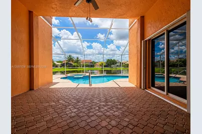 1041 Cedar Falls Dr, Weston, FL 33327 - Photo 4