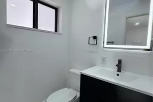 1370 SW 32nd St, Fort Lauderdale, FL 33315 - Photo 18