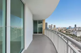1745 E Hallandale Beach Blvd, Hallandale Beach, FL 33009 - Photo 2