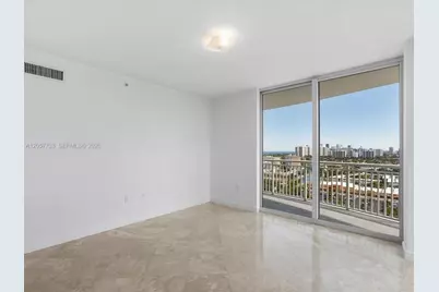 1745 E Hallandale Beach Blvd #2007W, Hallandale Beach, FL 33009 - Photo 2