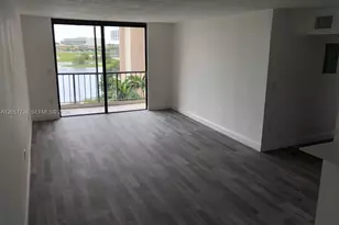 9682 Fontainebleau Blvd, Miami, FL 33172 - Photo 1