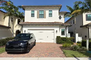 455 SW 113th Ln, Pembroke Pines, FL 33025 - Photo 4