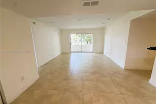 7483 SW 82nd St, Miami, FL 33143 - Photo 6