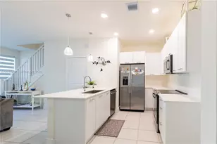 4623 NW 83rd Pkwy, Doral, FL 33166 - Photo 8