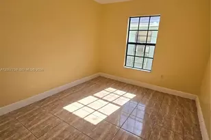 311 NW 97th St, Miami, FL 33150 - Photo 8