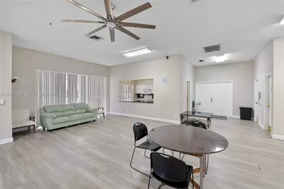 5550 S Lakewood Cir S #B, Margate, FL 33063 - Photo 22