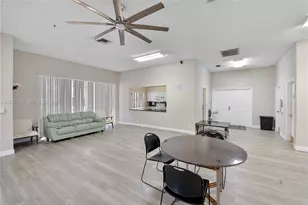 5550 S Lakewood Cir S, Margate, FL 33063 - Photo 22