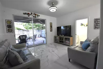 3818 SW 171st Ter, Miramar, FL 33027 - Photo 8