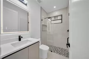 824 SW 15th St, Other City - In The State Of Florida, FL 33991 - Photo 14