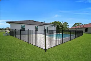 824 SW 15th St, Other City - In The State Of Florida, FL 33991 - Photo 32