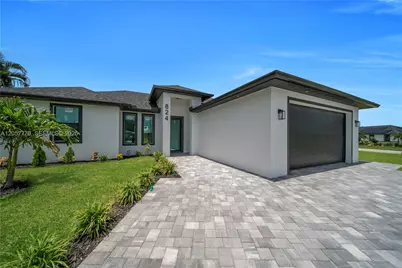 824 SW 15th St, Other City - In The State Of Florida, FL 33991 - Photo 4