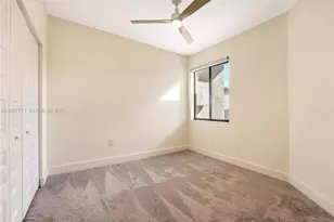 4733 NW 83rd Pkwy, Doral, FL 33166 - Photo 16