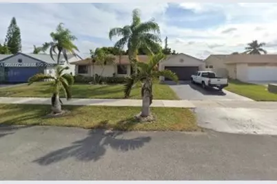 600 Fairfax Ave, Davie, FL 33325 - Photo 1