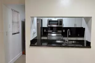 6540 W 27th Ct, Hialeah, FL 33016 - Photo 8