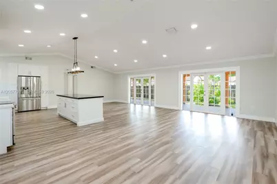 6320 NW 199th St, Hialeah, FL 33015 - Photo 10
