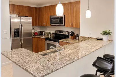 1931 NE 2nd St #405, Deerfield Beach, FL 33441 - Photo 12