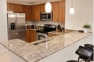 1931 NE 2nd St, Deerfield Beach, FL 33441 - Photo 12