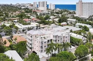 1931 NE 2nd St, Deerfield Beach, FL 33441 - Photo 2