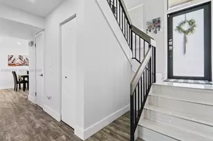 501 NW 98th Ct, Miami, FL 33172 - Photo 16