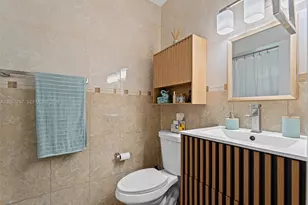 501 NW 98th Ct, Miami, FL 33172 - Photo 24