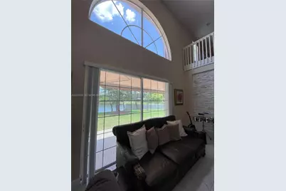 340 SW 167th Ave, Pembroke Pines, FL 33027 - Photo 14