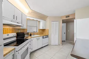 6655 W Broward Blvd, Plantation, FL 33317 - Photo 8