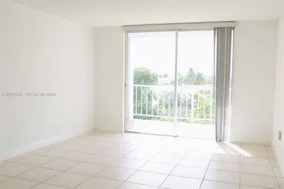 6900 Bay Dr #4A, Miami Beach, FL 33141 - Photo 2