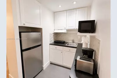 3025 Indian Creek Dr #204, Miami Beach, FL 33140 - Photo 2
