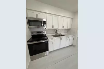 1816 NW 25th Ter, Fort Lauderdale, FL 33311 - Photo 14
