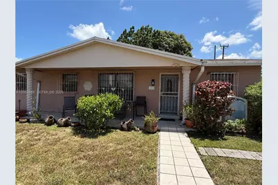 3202 NW 182nd St, Miami Gardens, FL 33056 - Photo 1