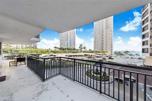 540 Brickell Key Dr, Miami, FL 33131 - Photo 1
