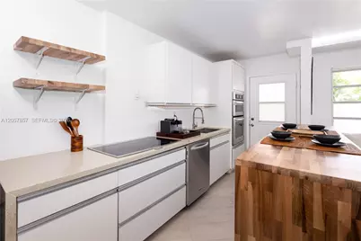 525 Meridian Ave #203, Miami Beach, FL 33139 - Photo 4