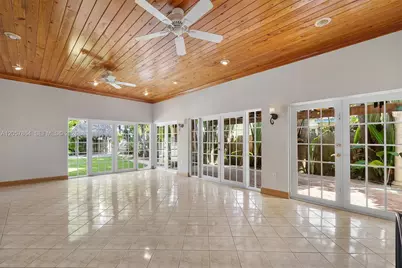 4445 N Michigan Ave, Miami Beach, FL 33140 - Photo 8