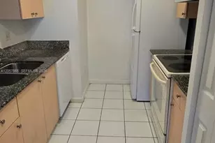 2589 Centergate Dr, Miramar, FL 33025 - Photo 18