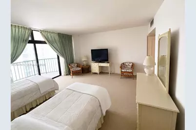 1865 Brickell Ave #1865, Miami, FL 33129 - Photo 18