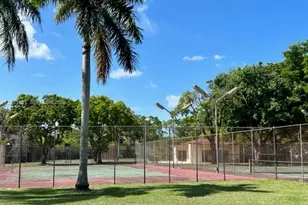 3905 N Nob Hill Rd, Sunrise, FL 33351 - Photo 32