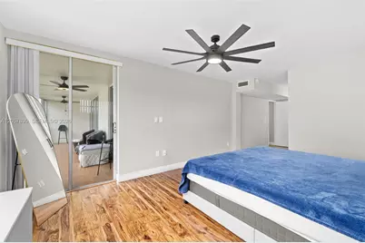 1690 NE 191st St #302-1, Miami, FL 33179 - Photo 10