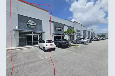 13460 NW 107th Ave #12, Hialeah Gardens, FL 33018 - Photo 2