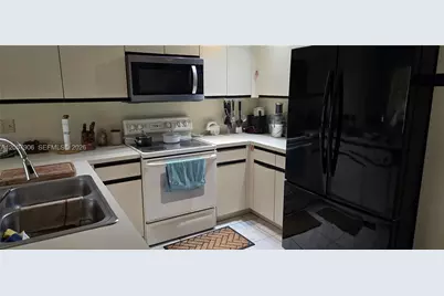 11034 SW 15th Mnr #X, Davie, FL 33324 - Photo 2